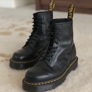 Dr. Marten 1460 Bex Platform Smooth Leather Boots